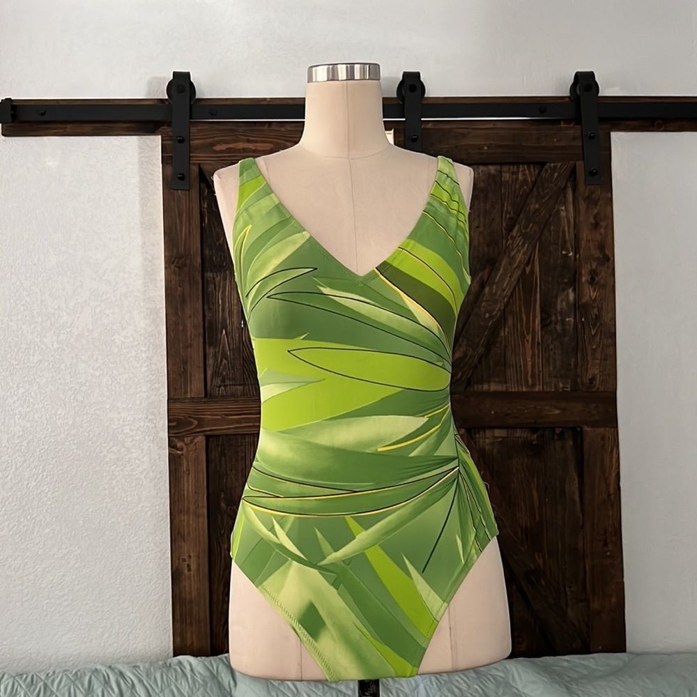 Nwot Gottex Green Palm Print One-Piece, 10